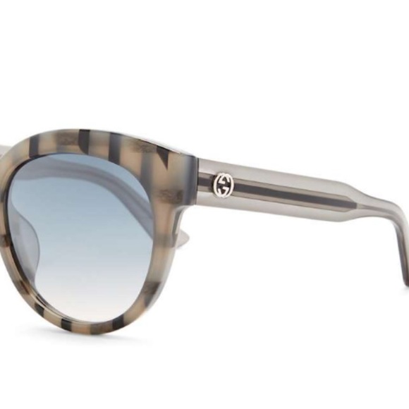 ⛔️SOLD⛔️Authentic GUCCI 57mm cat eyes sunglasses - Picture 5 of 8